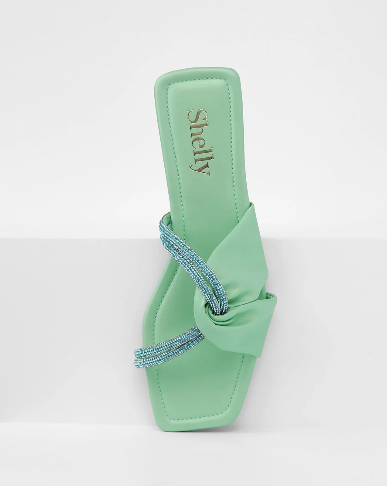 | WOMEN SLIDES |
