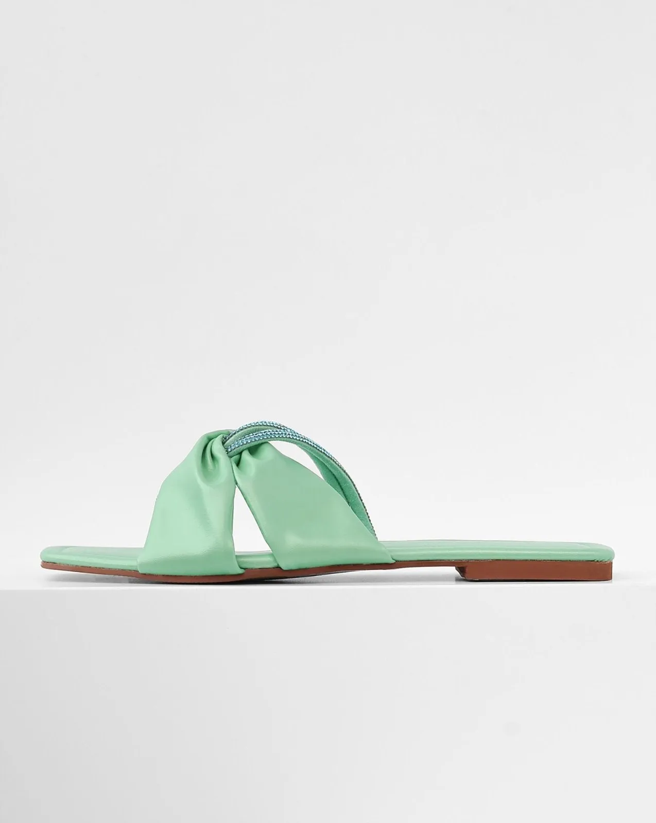 | WOMEN SLIDES |