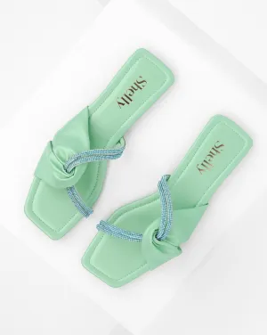 | WOMEN SLIDES |