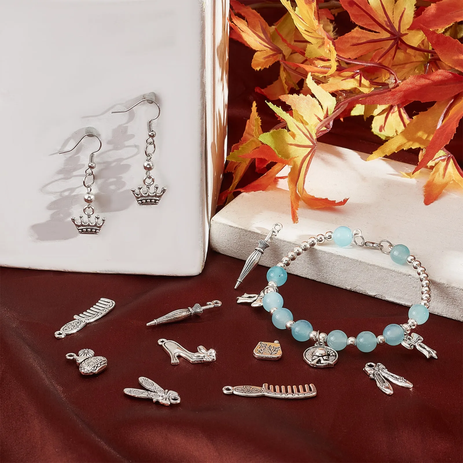100Pcs 10 Style Girl Theme Tibetan Style Alloy Pendants, Mixed Shapes, Antique Silver, 13.2~35x11~35x1.5~4mm, 10pcs/style