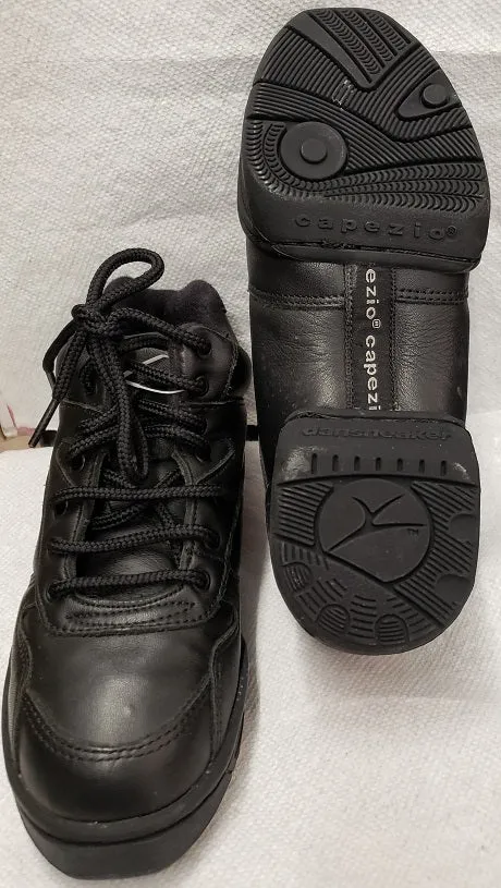 Andru -- Split Sole Dancesneaker -- Black
