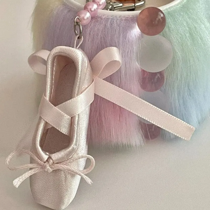 Ballet Dance Shoe Pendant - Lovesickdoe