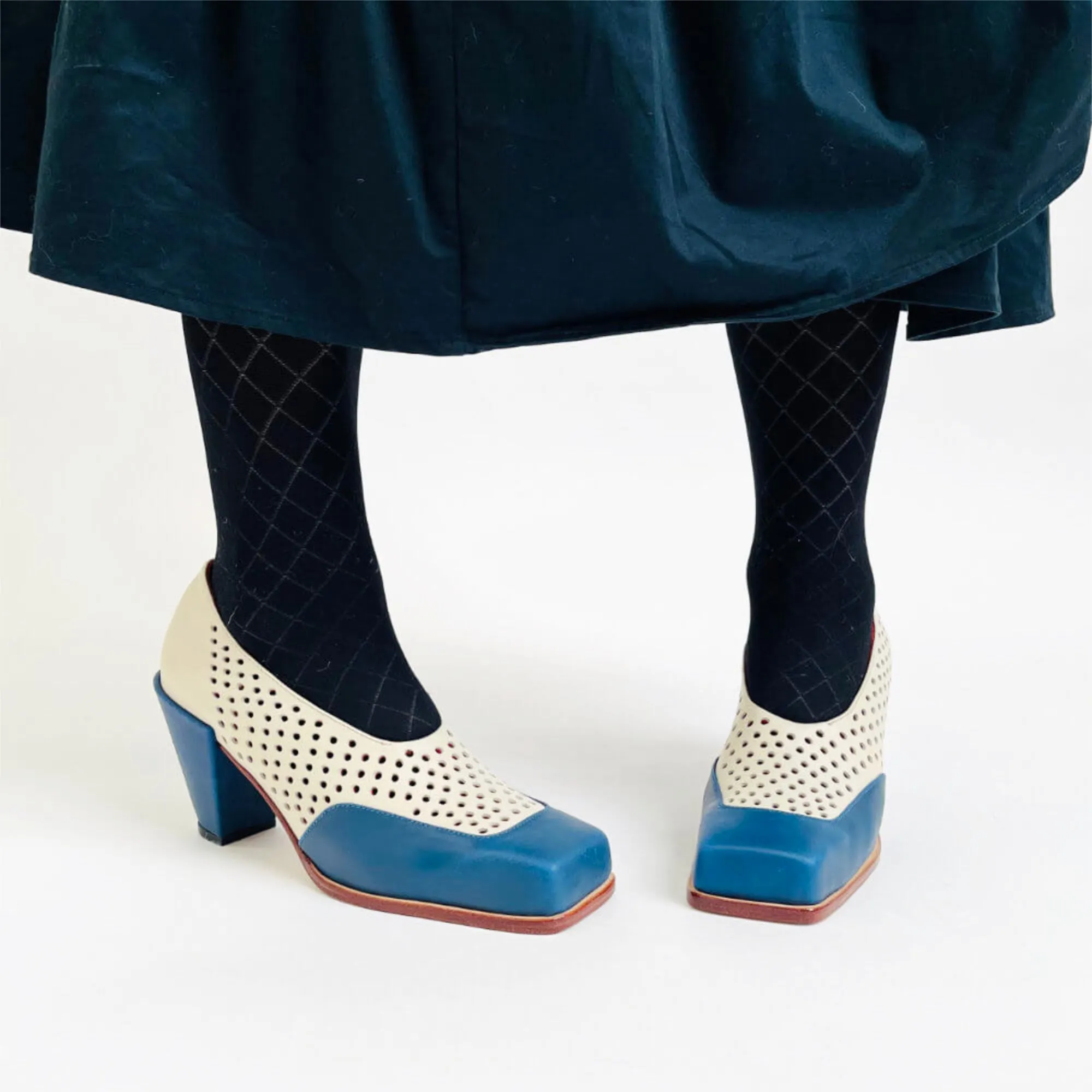 Betty - Navy/ivory