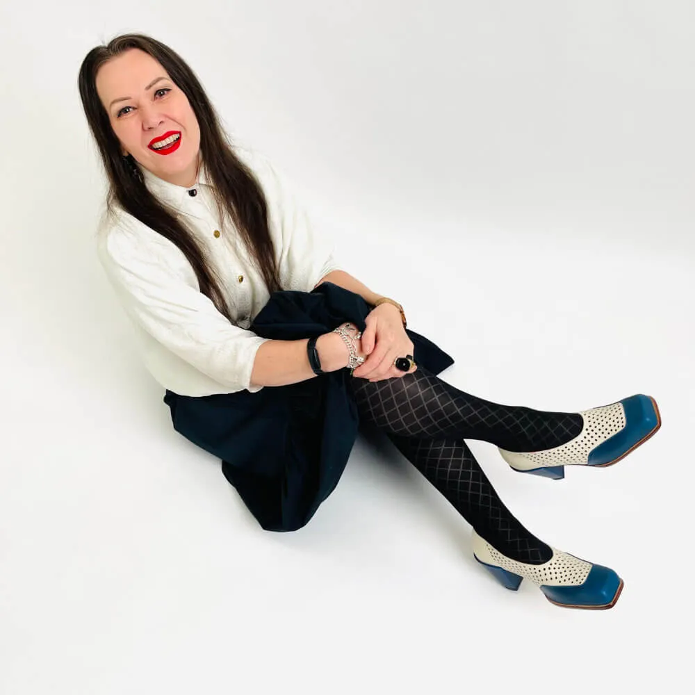 Betty - Navy/ivory