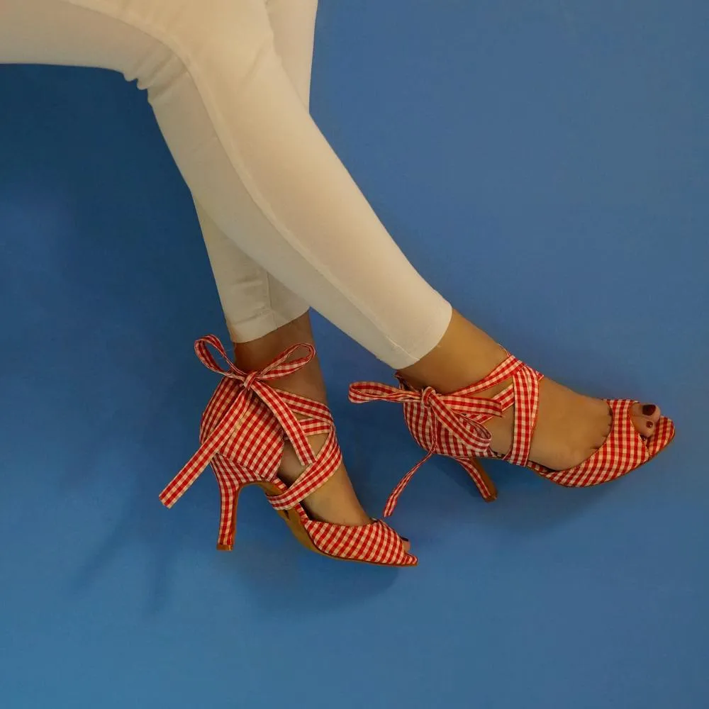 Bouge Moi Rossi - Red Open Toe Tie up Strappy Latin Salsa Dance Shoes for Women