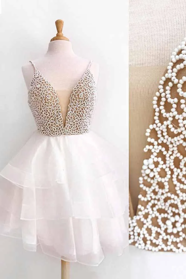 Chic V-neck Beaded Bodice Homecoming Gowns with Tulle Skirt Sweet 16 Dresses UQH0057