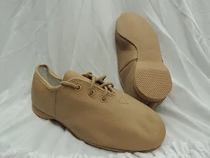 Darlene -- Women's Full Rubber Sole Jazz Oxford -- Tan