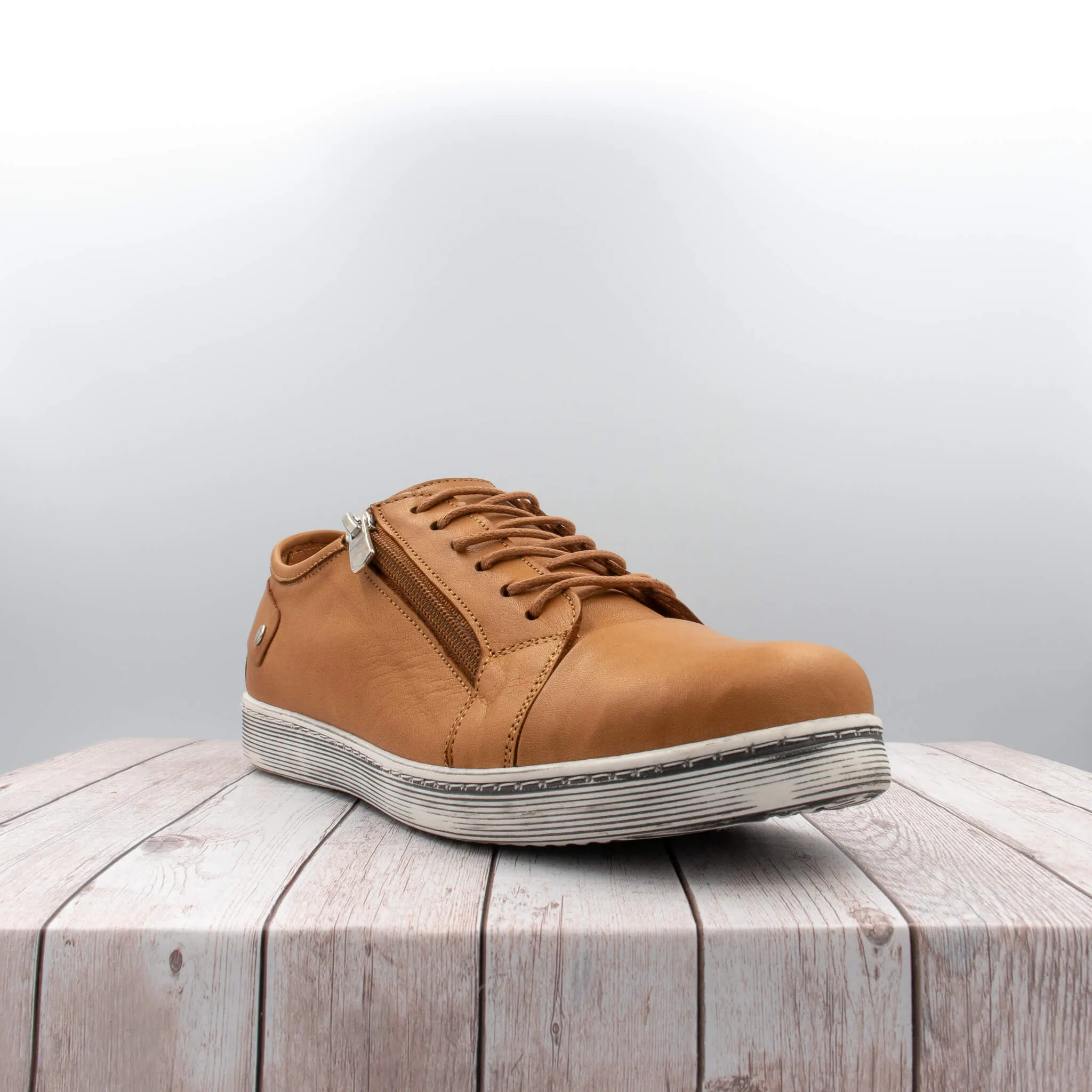 EG18 - tan