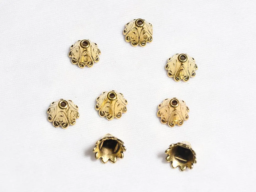 Golden Flower Plastic Beads - 10x14 mm