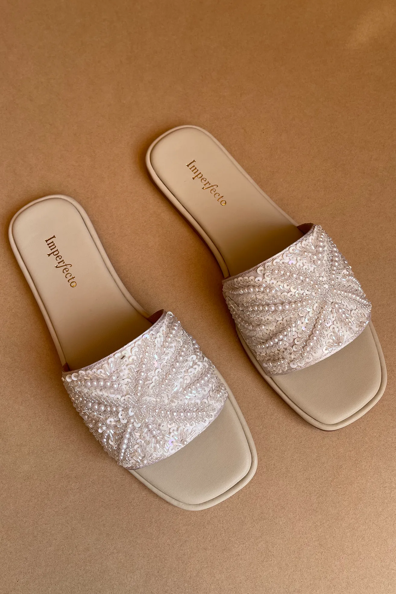 Ivory Dust Embroidery Sandals
