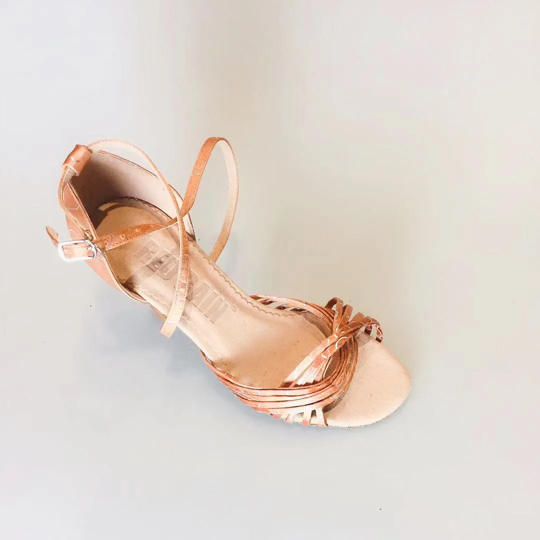 L1105-05_BrownTan