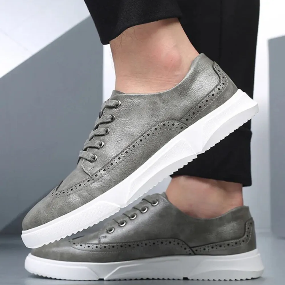 LaceLux - Heren Brogue Sneakers van Imitatieleer met Wingtip Ontwerp, Vetersluiting, Casual Stijl