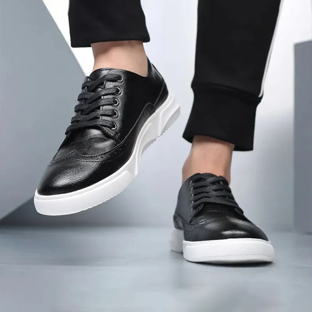 LaceLux - Heren Brogue Sneakers van Imitatieleer met Wingtip Ontwerp, Vetersluiting, Casual Stijl