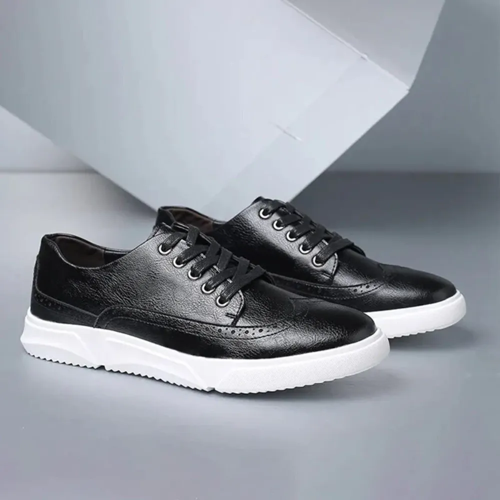 LaceLux - Heren Brogue Sneakers van Imitatieleer met Wingtip Ontwerp, Vetersluiting, Casual Stijl