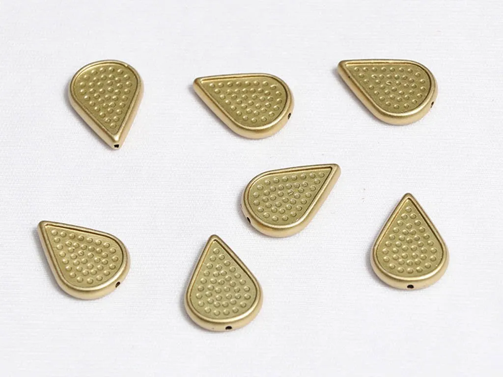 Light Golden Drop Plastic Beads - 25x23 mm