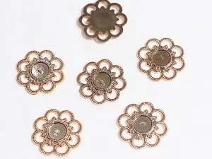 Light Golden Flower Plastic Beads - 35 mm