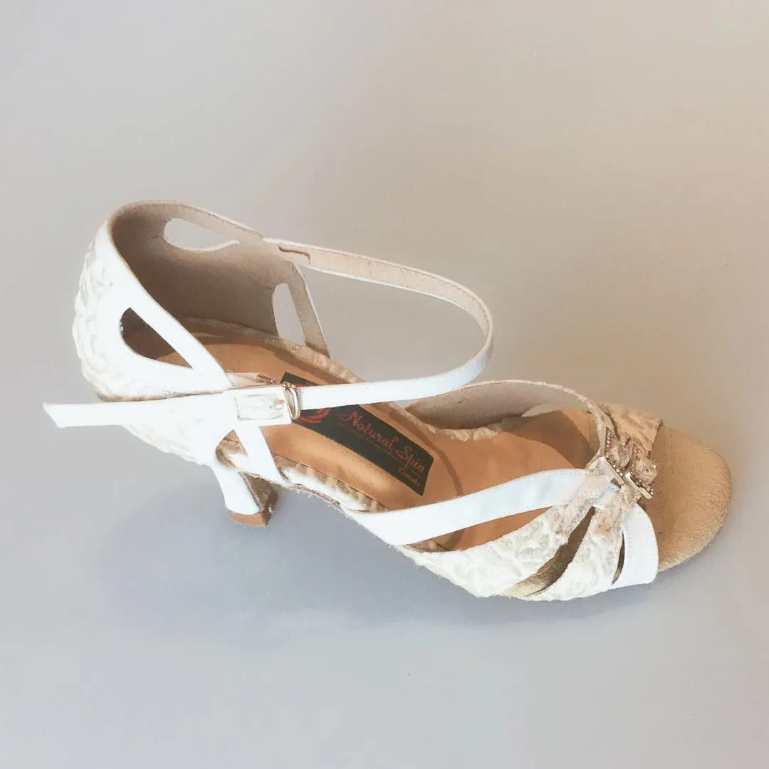 M1131-20_IryWht25F