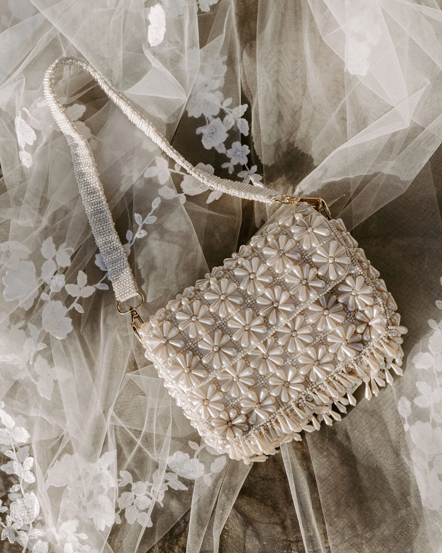 MELODY - PEARL FLOWER SHOULDER BAG
