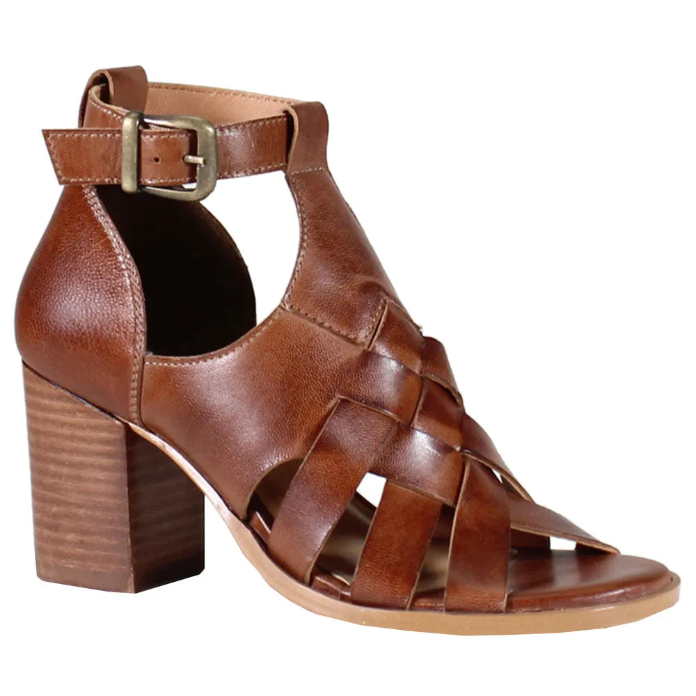 Piro Ette Shootie Block Heel Pumps
