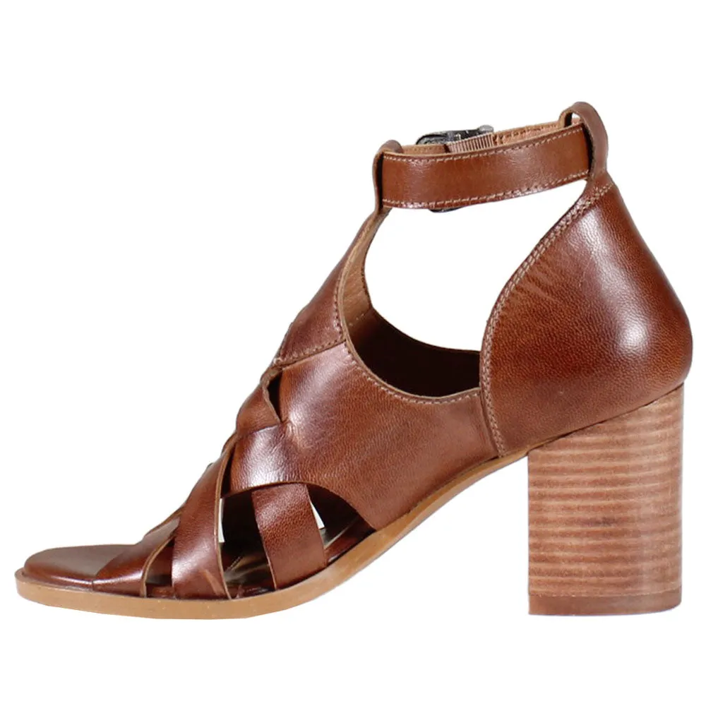 Piro Ette Shootie Block Heel Pumps