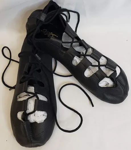 Pump -- Irish Full Sole Ghillies -- Black