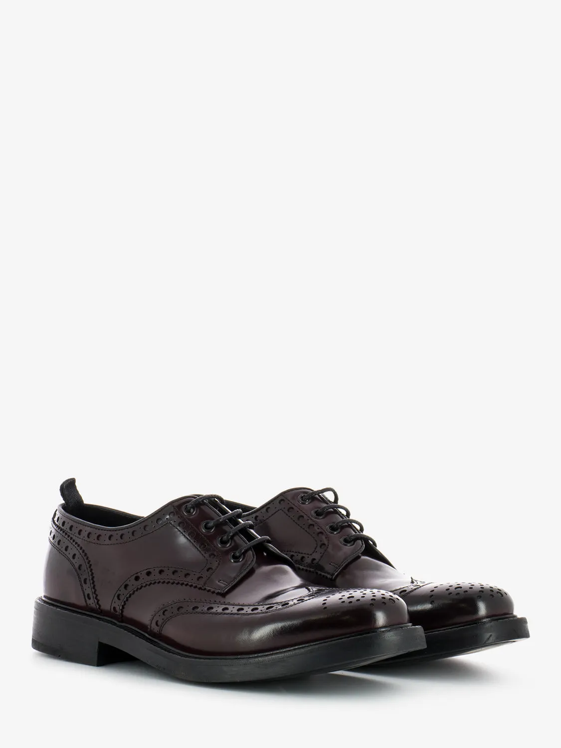 Scarpa derby con brogues amaranto
