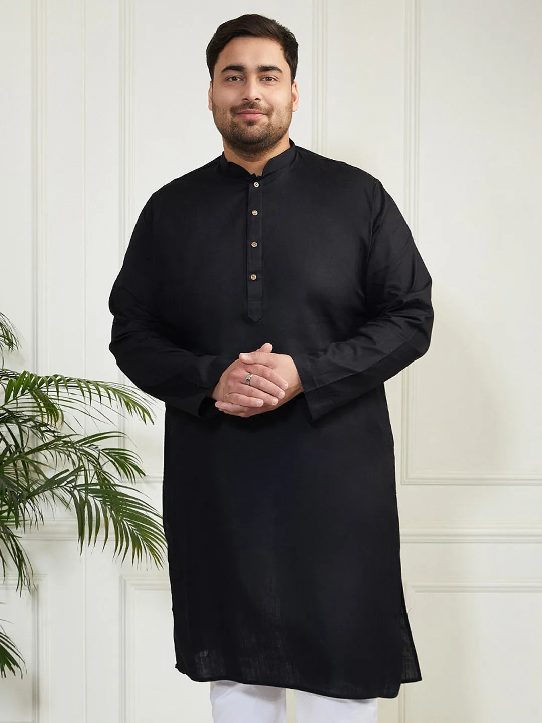 Vastramay Plus Men's Black Cotton Linen Kurta