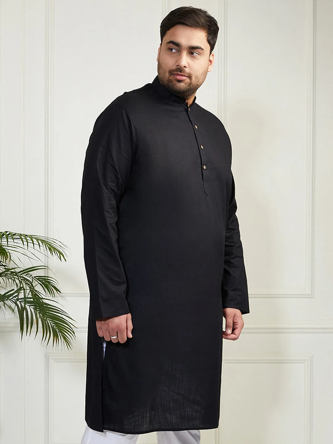 Vastramay Plus Men's Black Cotton Linen Kurta
