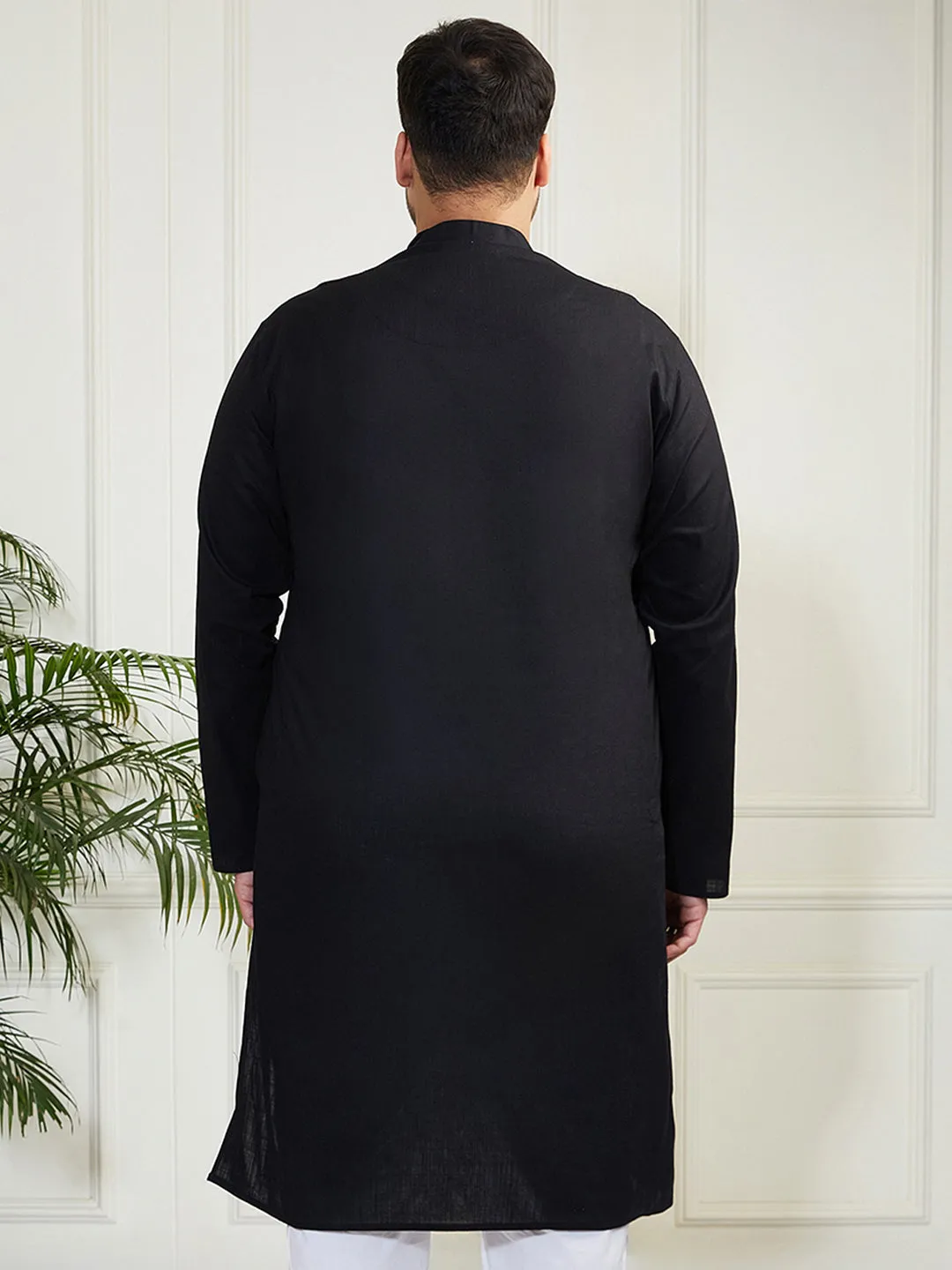 Vastramay Plus Men's Black Cotton Linen Kurta
