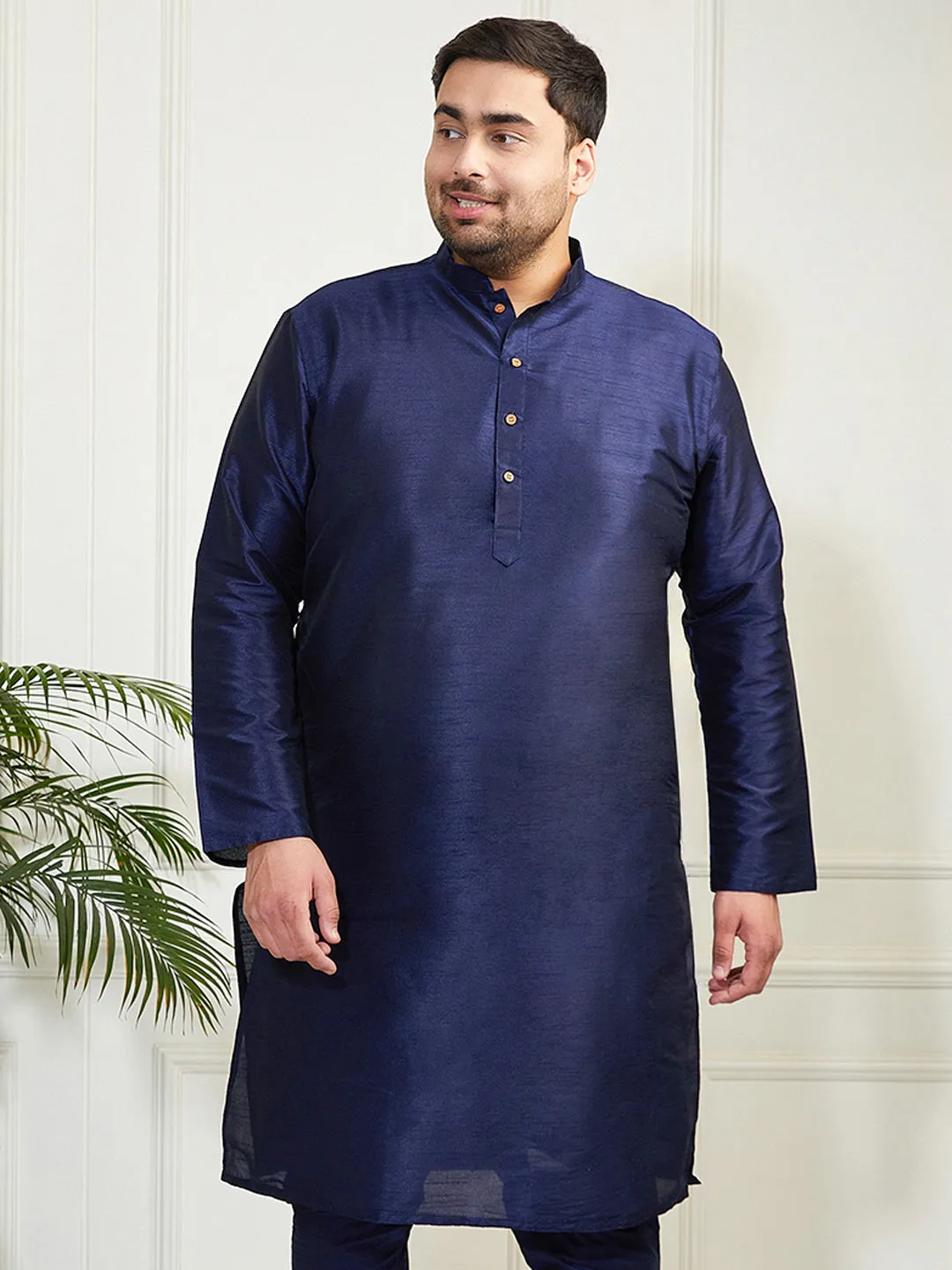 Vastramay Plus Men's Navy Blue Silk Blend Kurta