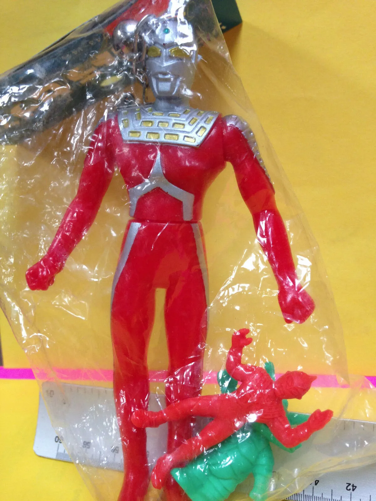 Vintage Popy Ultraman Ultra Seven Sofubi Keychain Soft Vinyl Figure  Keshi Kaiju Tsuburaya Nichion Toy