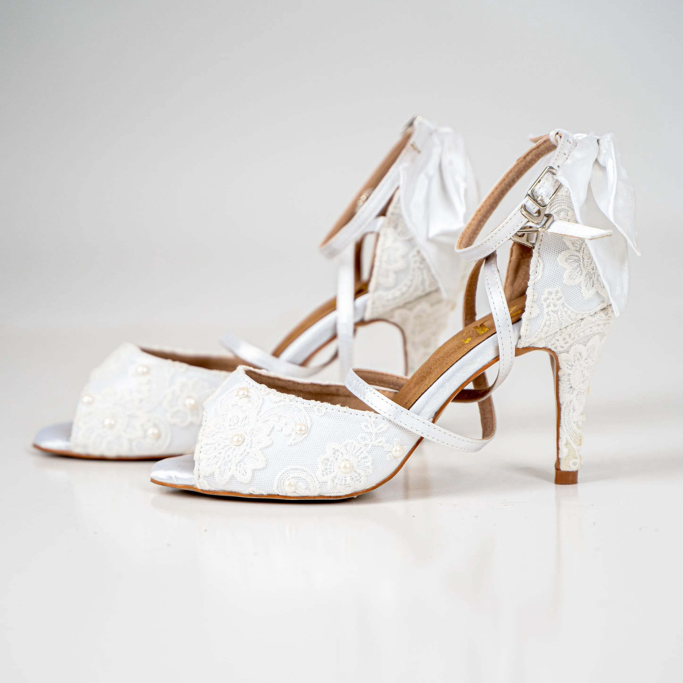 White Pearl Bow Tie Wedding Dance Shoes (Custom Only)